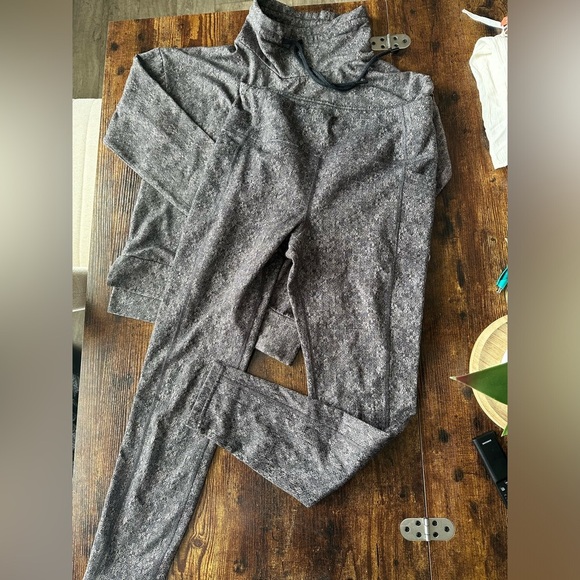 Mondetta‎ Gray Two-Piece Activewear Set - Picture 3 of 8